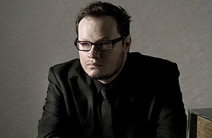 Leonel García